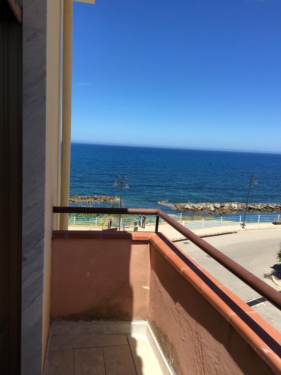 Апартаменты Vista Mare Траппето Экстерьер фото
